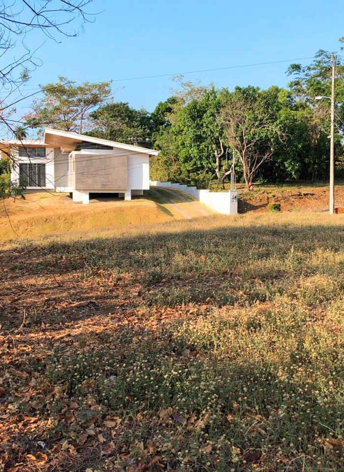 Premium 1,171 m² Residential Lot in Exclusive Gated Community — Coyolar, Orotina