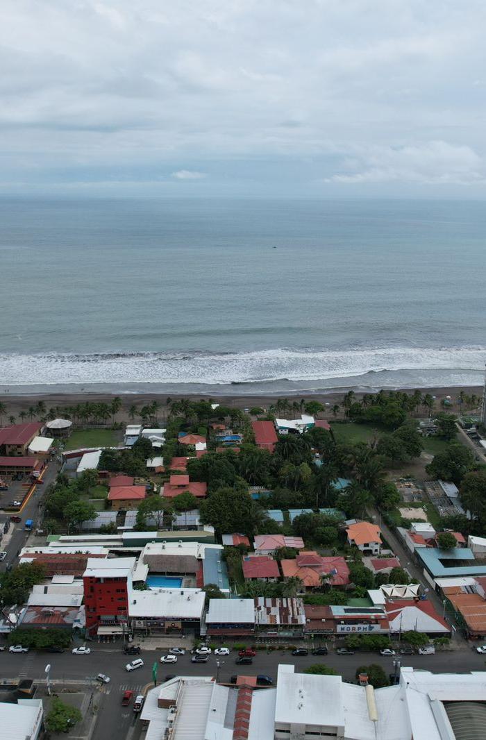 26-Room Beachfront Hotel in the Heart of Jacó