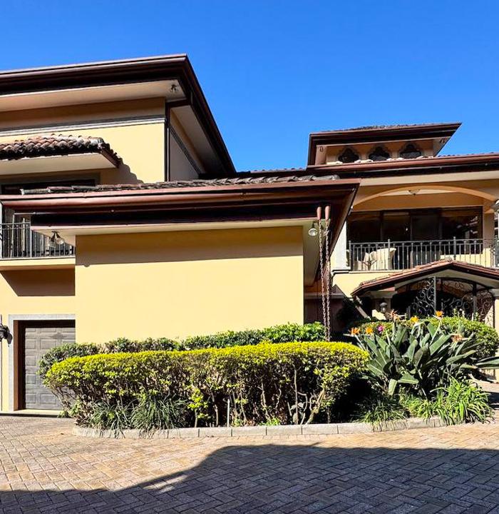 Luxury Home for Sale in San Antonio de Escazú – 5,979 m² Estate