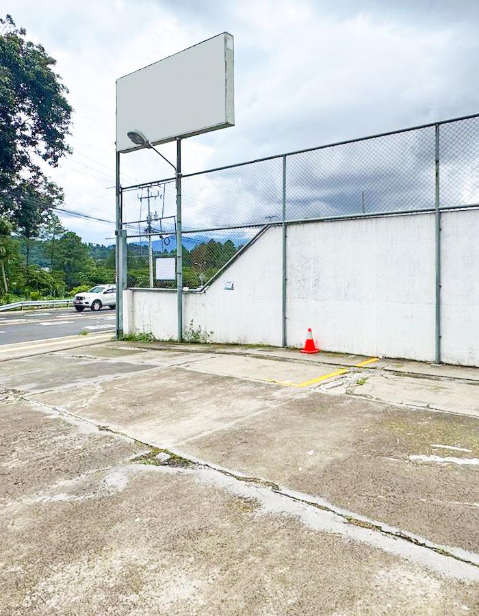 Mixed-Use Land on the Milla de Oro, Pinares, Curridabat